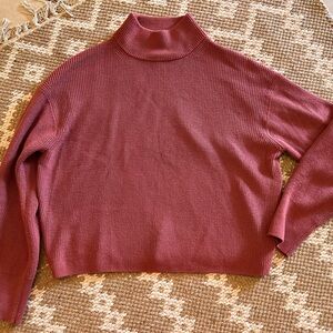 Lululemon Women's Ribbed Knit Sweater